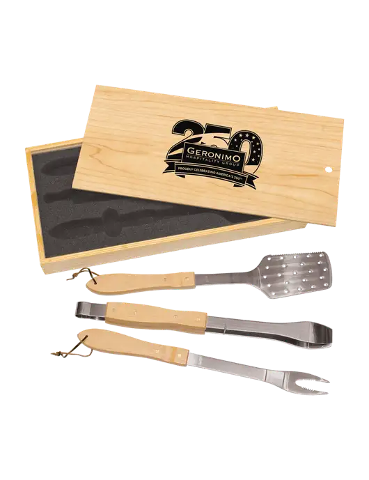 Wood BBQ Gift Set w/Geronimo 250th Logo